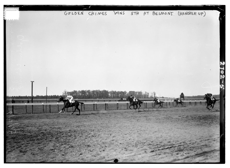 Golden Chimes wins 5th at Belmont (Hanover up) LCCN2014693031