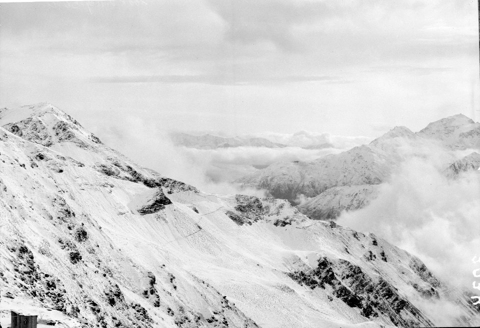 Goldseestellung mit Weg von der Dreisprachenspitze - CH-BAR - 3239148