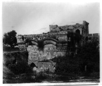 Golden Gate. Interior, (Jerusalem) LCCN2002708673
