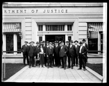 Gompers & Grant at Dept. of Justice, (Washington, D.C.) LCCN2016852258