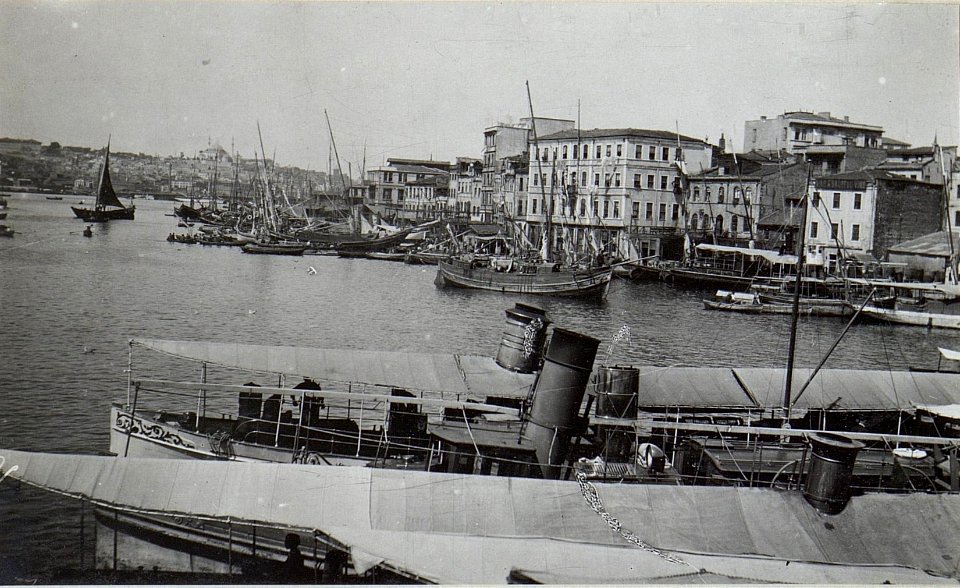 Goldenes Horn von der Neuen Brücke gesehen. (BildID 15675928)