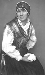 Gorenjska pražnja noša za svečane prilike iz 1830-ih