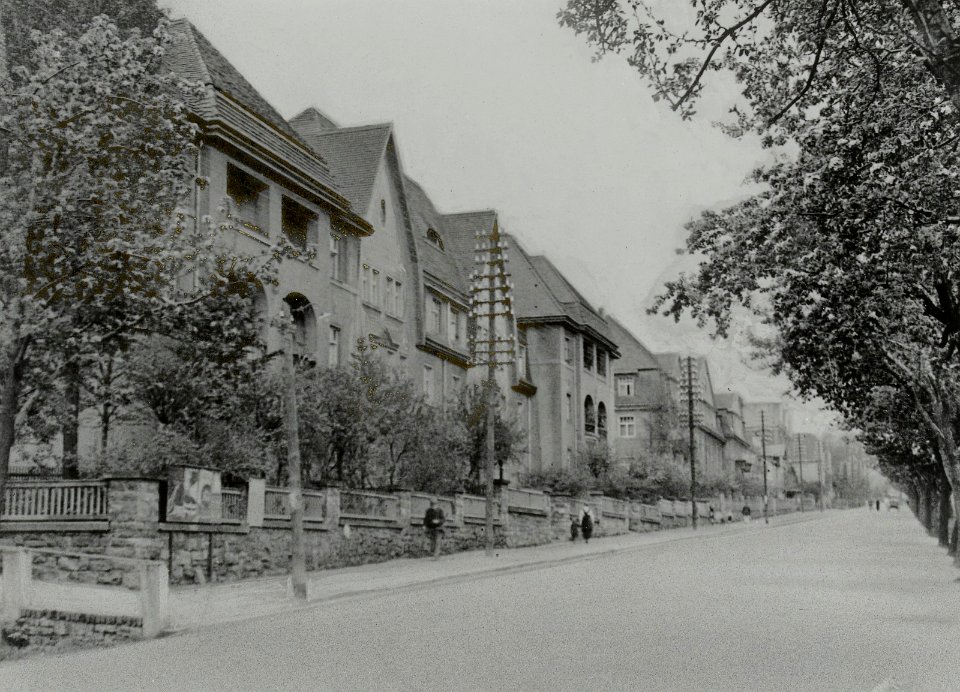 Gorbitz (Dresden-Gorbitz), Kesselsdorfer Straße 165, 167, 169, 171, 173, 175. Blick nach Westen