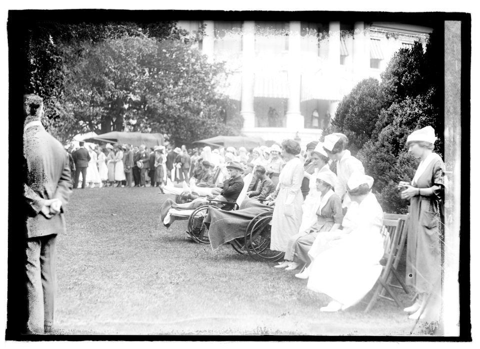 Gordon party for wounded men at White House, 6-8-21 LCCN2016845407