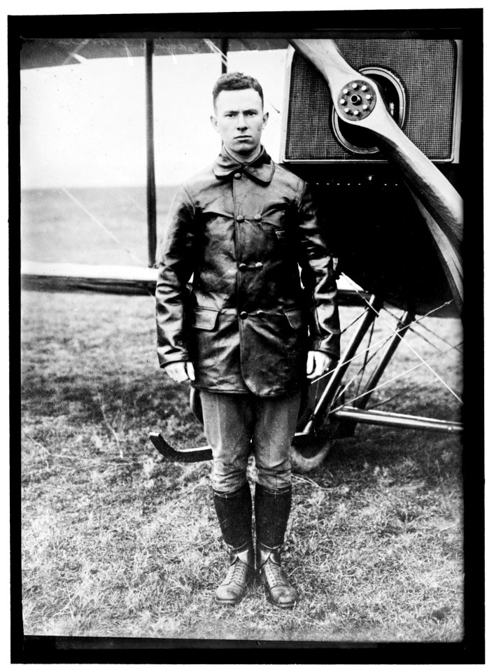 GORRELL, EDGAR S., LT. U.S.A. AVIATOR LCCN2016866744
