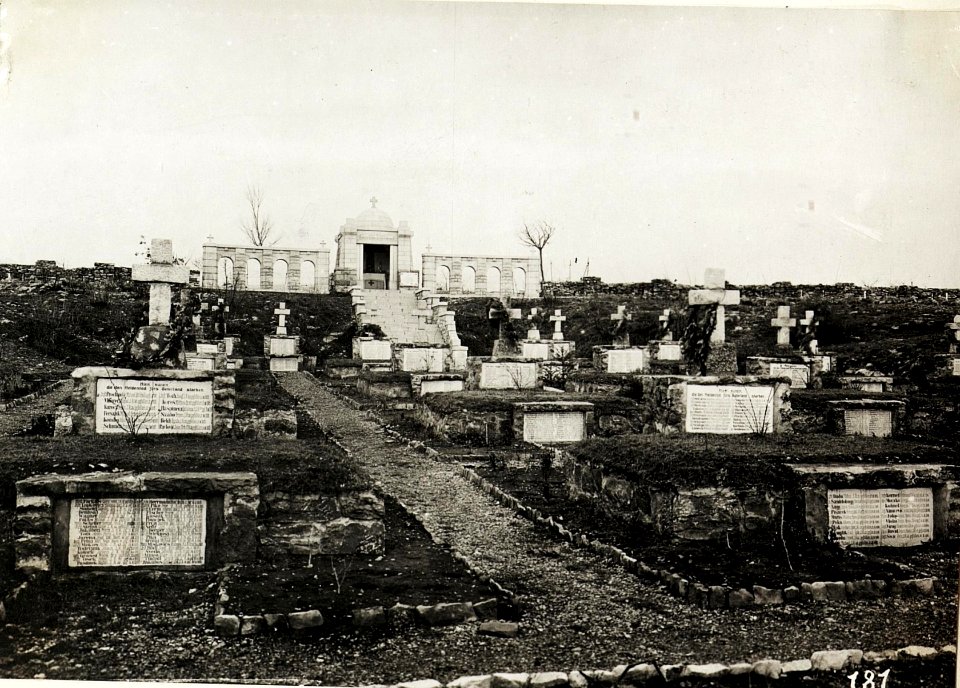 Gorjansko, Heldenfriedhof (BildID 15595573)