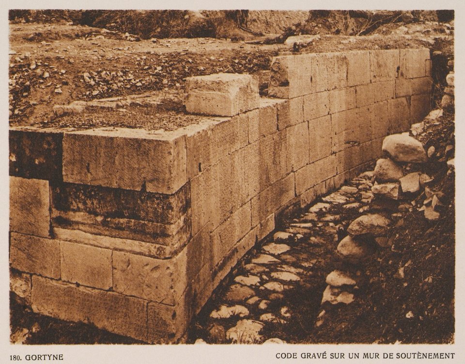 Gortyne Code gravé sur un mur de soutènement - Baud-bovy Daniel Boissonnas Frédéric - 1919