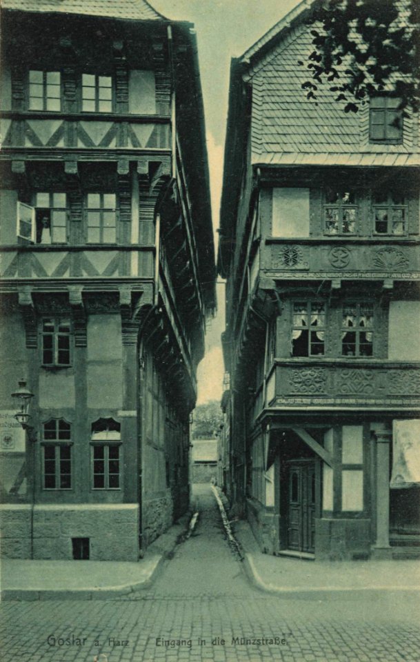 Goslar, Niedersachsen - Eingang in die Münzstraße (Zeno Ansichtskarten)