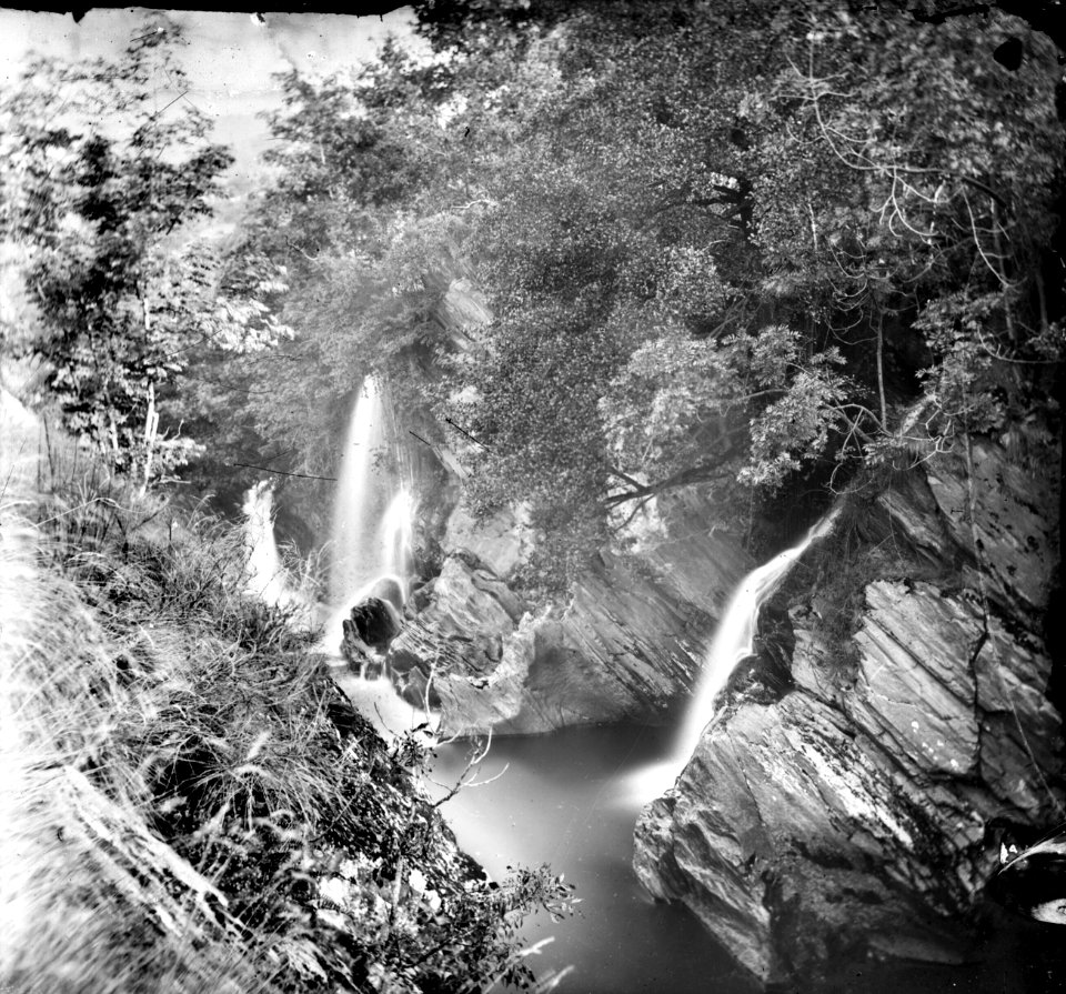 Gouffre et cascades du Castelet, à 1 heure d'Ax-les-Thermes