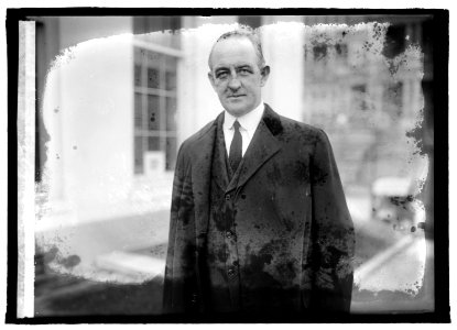 Gov. Campbell of Ariz., (12-11-21) LCCN2016845890