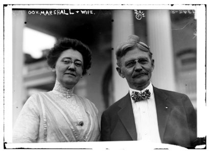 Gov. Marshall & wife LCCN2014687164