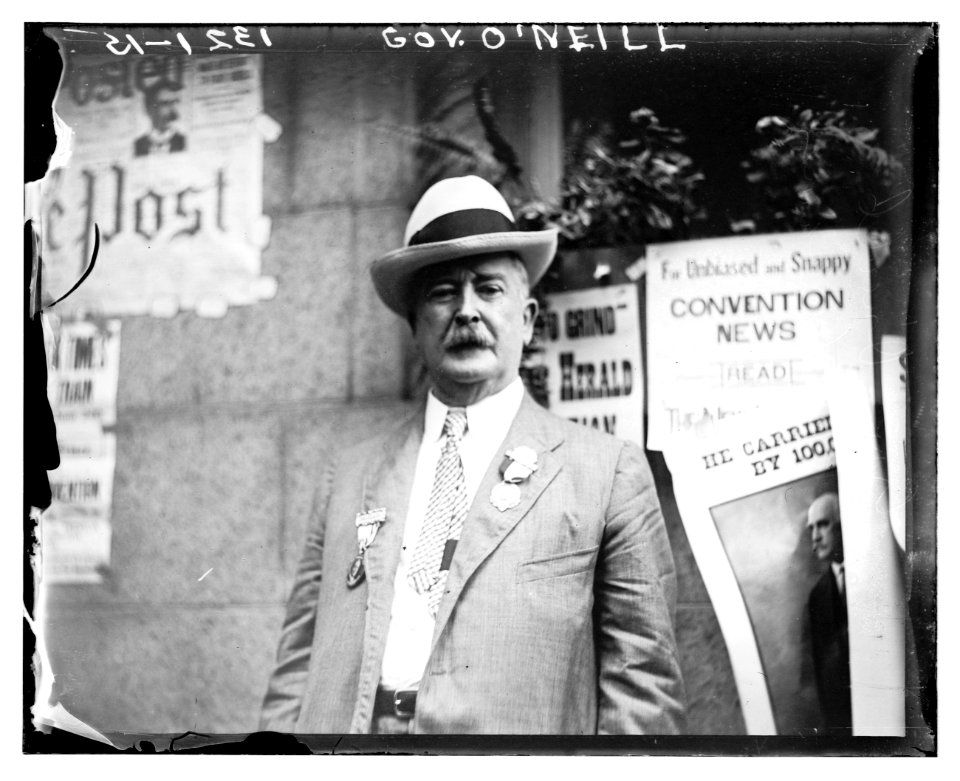 Gov. O'Neill LCCN2014686977