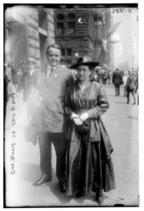 Gov. Willis of Ohio & wife LCCN2014701847