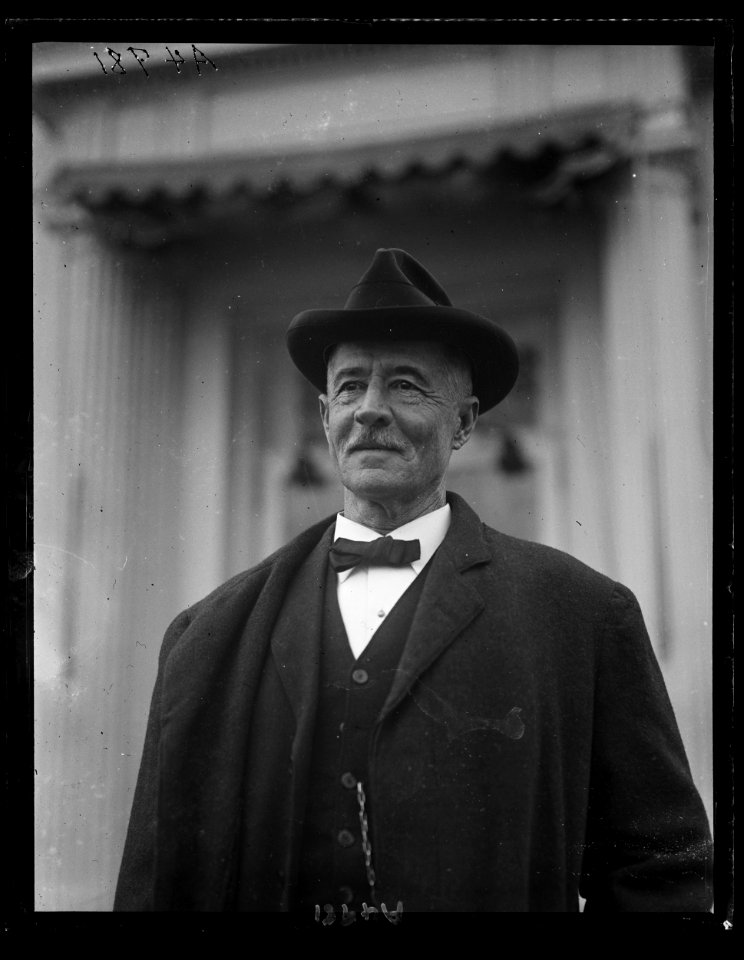 Gov. Parker of La. LCCN2016891789