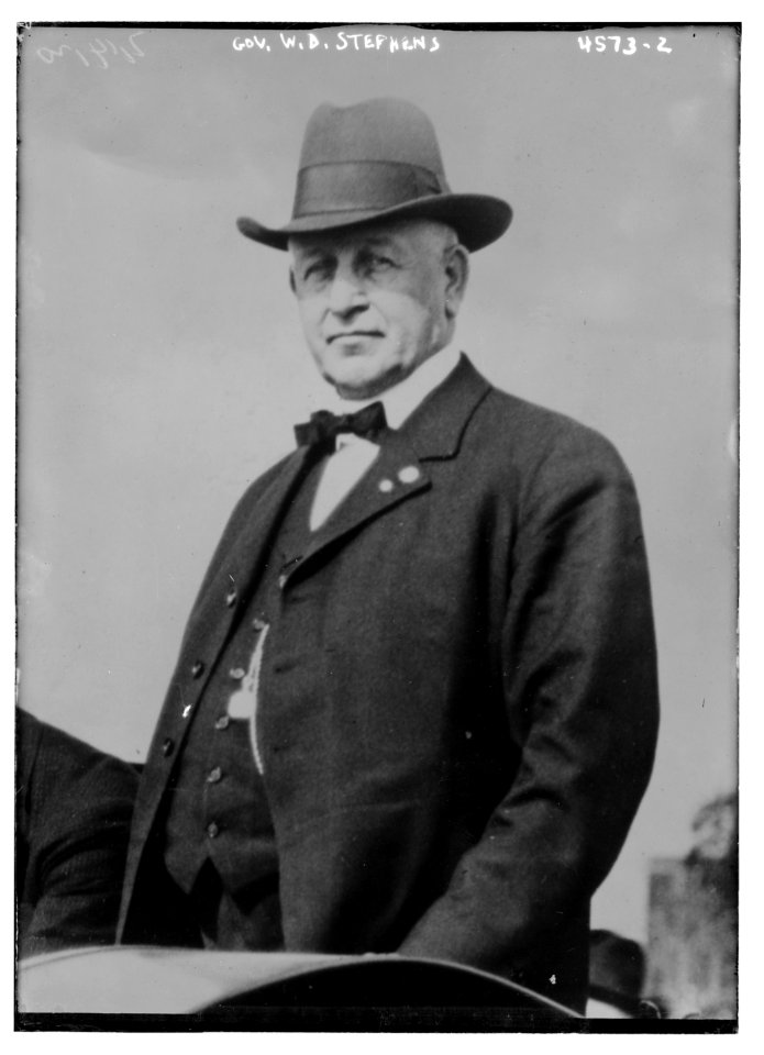 Gov. W.D. Stephens LCCN2014706899
