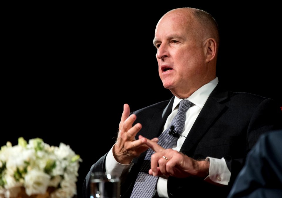 Governor Jerry Brown DIG14394-011