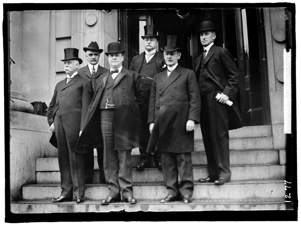 GOVERNORS. GALLINGER, JACOB HAROLD, REP FROM NEW HAMPSHIRE, 1885-1889. SENATOR, 1891-1918; BASS, ROBERT P., GOVERNOR OF NEW HAMPSHIRE, 1911-1913. LEFT REAR LCCN2016863778
