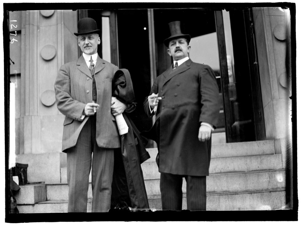 GOVERNORS; CONVENTION McCALL, SAMUEL WALKER., REP. FROM MASSACHUSETTS, 1893-1913; GOVERNOR, 1916-1918 LCCN2016863777