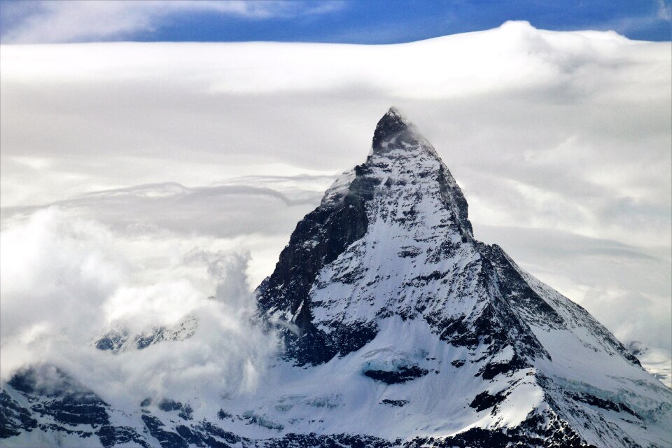 Switzerland winter hiking trails