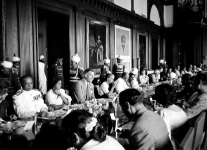 First Lady Jacqueline Kennedy Attends Lunch at Residence of President Rajendra Prasad (1) photo