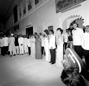 First Lady Jacqueline Kennedy Attends Reception in Udaipur, India (2) photo