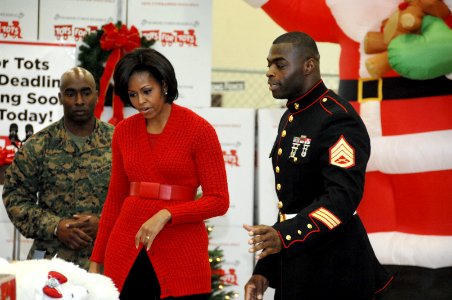 First Lady helps Toys for Tots DVIDS350744