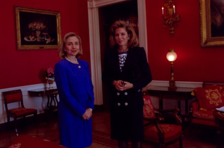 First Lady Hillary Rodham Clinton meeting with Queen Noor of Jordan (17)