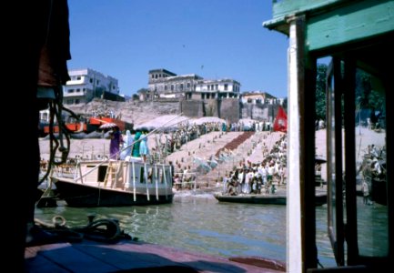 First Lady Jacqueline Kennedy Takes Boat Ride on Ganges River (6) photo