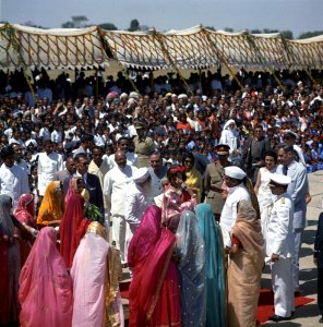 First Lady Jacqueline Kennedy Arrives in Jaipur, India (4)