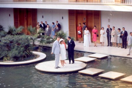 First Lady Jacqueline Kennedy at US Chancery in New Delhi (2) photo