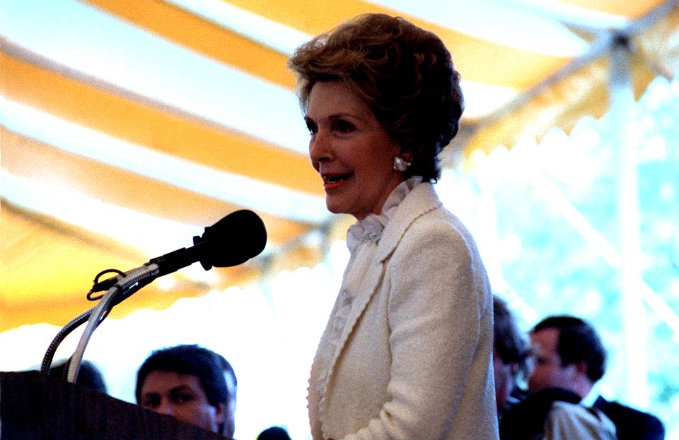 First Lady Nancy Reagan speaks at a USO award Luncheon