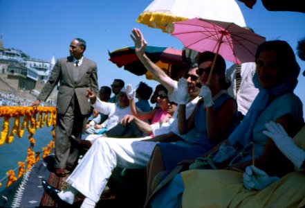 First Lady Jacqueline Kennedy Takes Boat Ride on Ganges River (5) photo