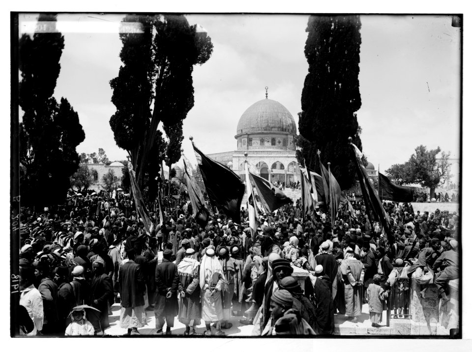 First Nebi Mousa celebration after the occupation. Holy Flag taken to the Mosque el-Aksa, 1918 LOC matpc.05604