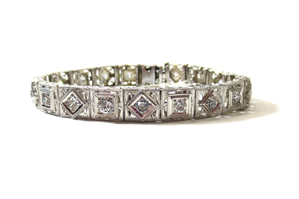 Gem precious platinum