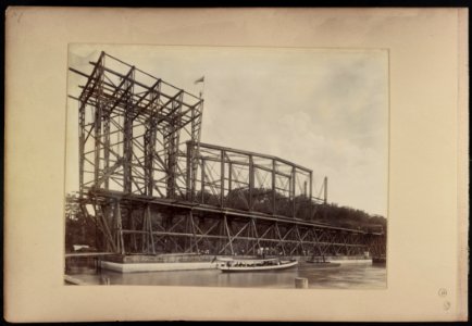 First span of Hawkesbury River Railway Bridge on pontoon, New South Wales, Australia, being viewed by people on boat LCCN2016651638 photo