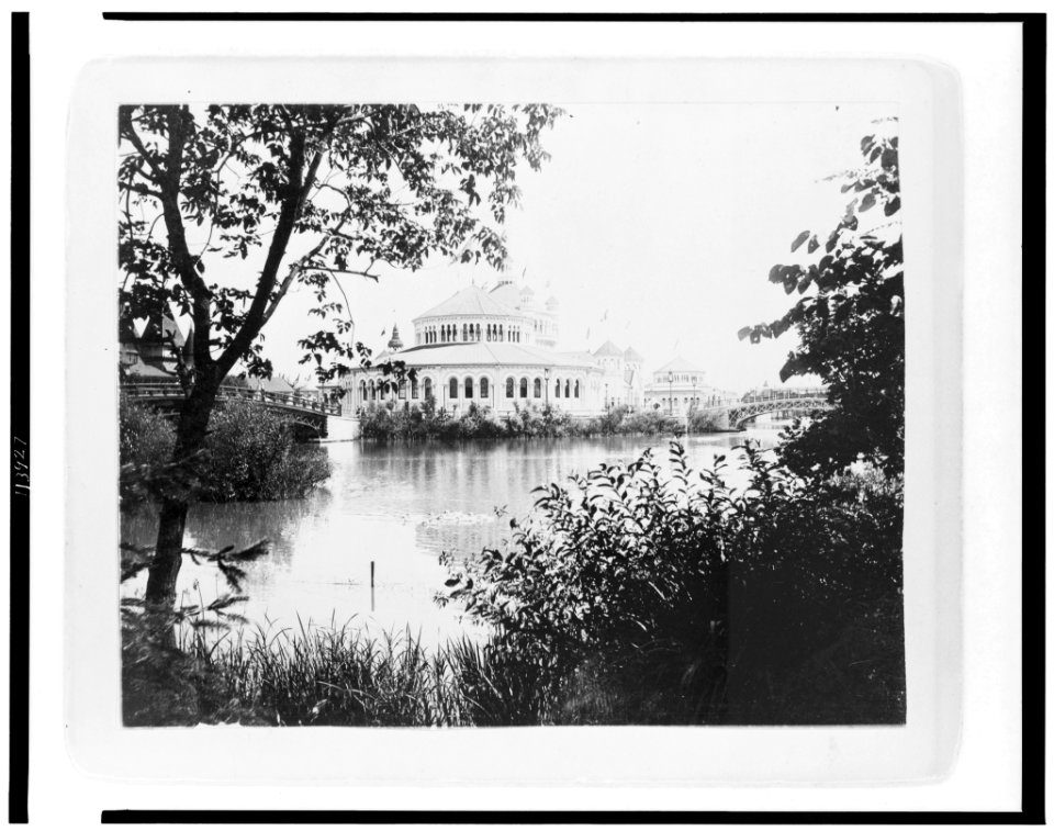 Fisheries Building from Wooded Island LCCN95506982