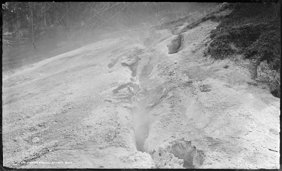 Fissure springs, Heart Lake basin. Yellowstone National Park. - NARA - 517216
