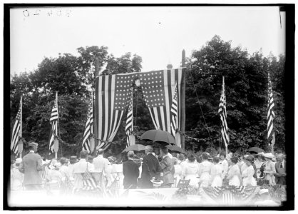 FLAG DAY GENERAL VIEW OF EXERCISES, SYLVAN THEATRE LCCN2016870047