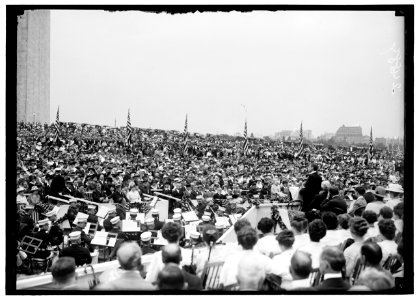 FLAG DAY. CROWD AT EXERCISES AT MONUMENT LCCN2016869311