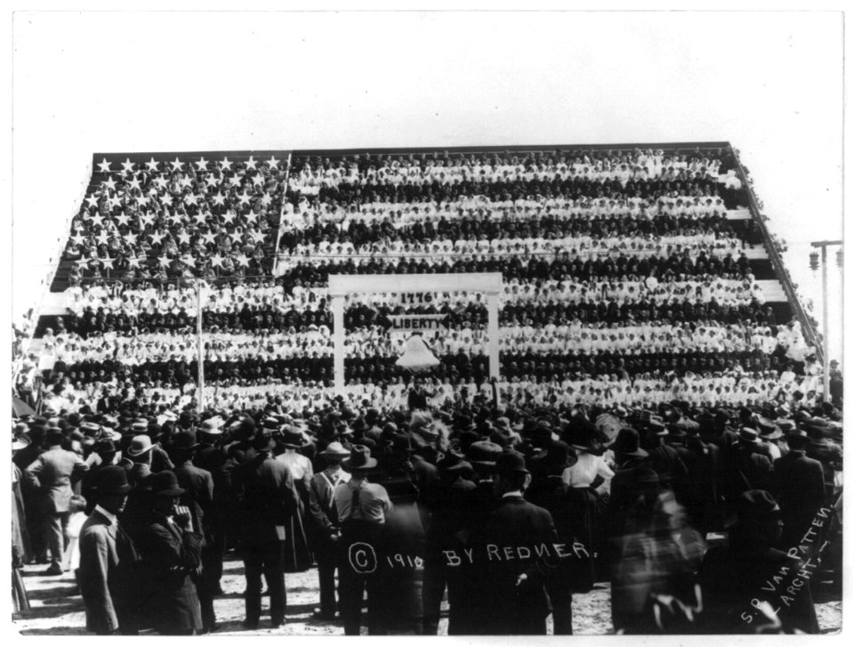 Flag formed by children LCCN2004673000