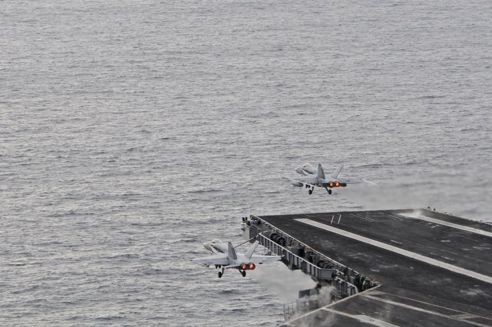 Fixed-wing aircraft fly-off aboard USS Ronald Reagan DVIDS131169
