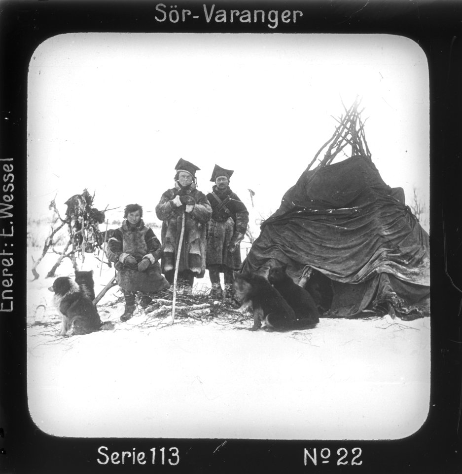 Fjellsametelt på Sør-Varangervidda, Finnmark. Motivet har nr - Norsk folkemuseum - NF.15205-021