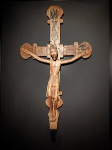 Carving wood the twelfth century museum deu