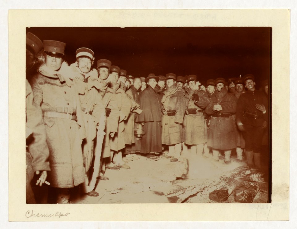 Flashlight - Jap soldiers at Chemulpo, after naval battle, standing around bonfire LCCN2005679335