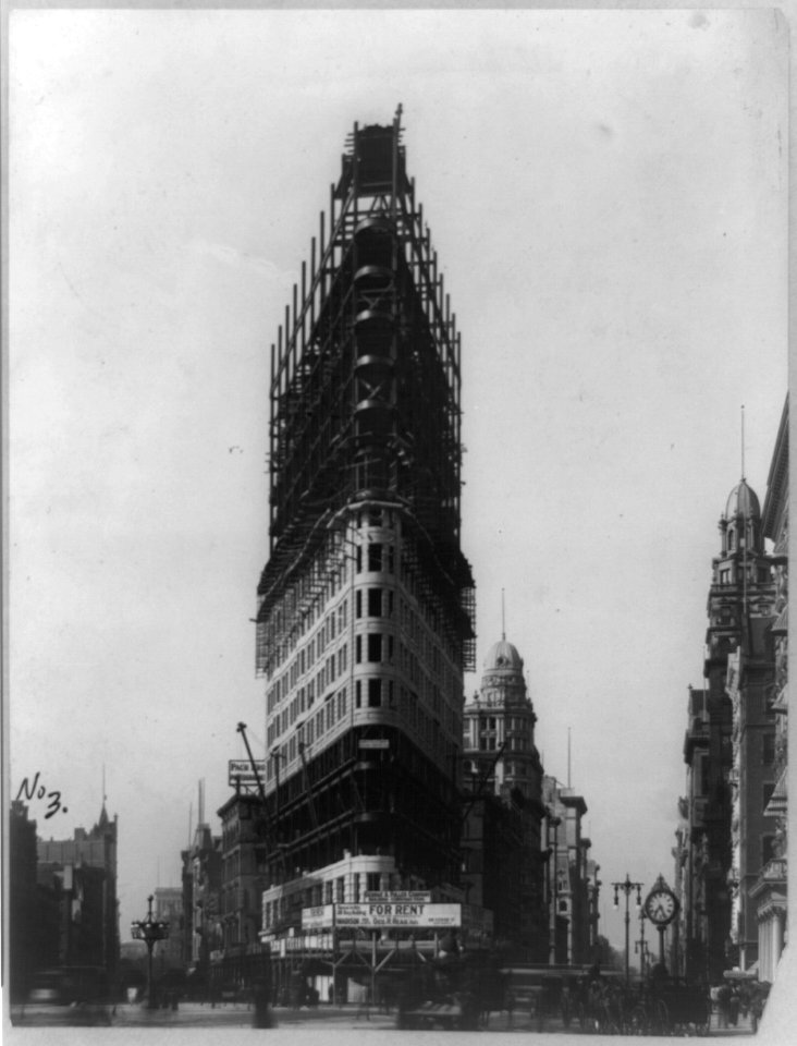 Flatiron Building (under construction), New York City LCCN2002717914