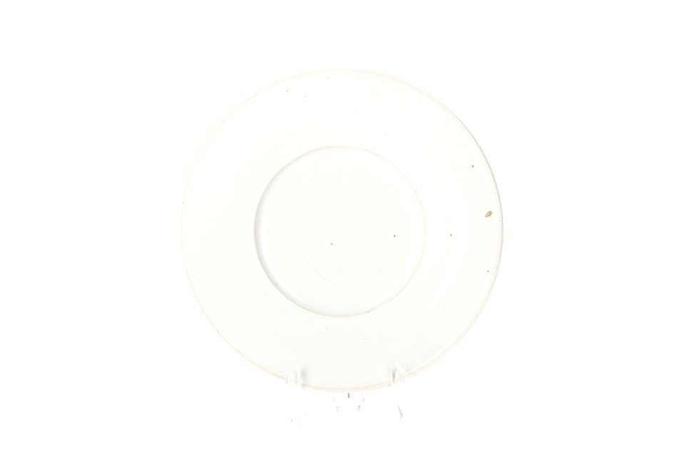 Flat tallrik av vitglaserad fajans från 1600-talet - Skoklosters slott - 93589