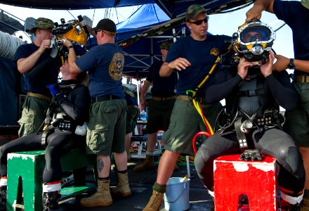Fleet Readiness Training Program 130618-N-YD328-047