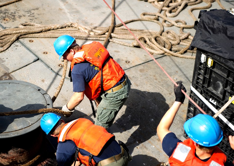 Fleet Readiness Training Program 130621-N-YD328-384