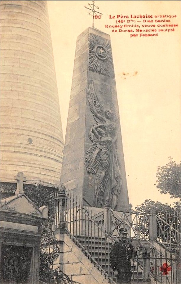 Fleury - Le Père Lachaise historique - 180 - Dios Santos