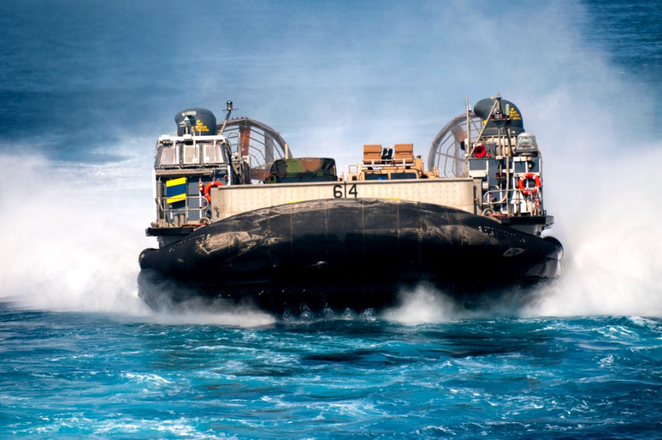 Flickr - Official U.S. Navy Imagery - A landing craft air cushion approaches the well deck.